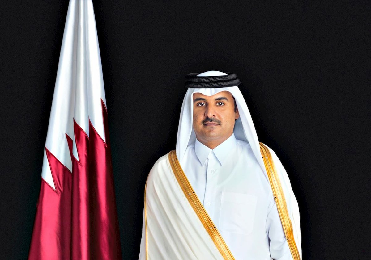 qatarliving's tweet photo. HH the Amir has donated QR50 million to support the ‘Sham Deserves’ campaign that seeks to alleviate the suffering of displaced Syrians by providing them food, water, shelter, health and sanitation supplies.
#Qatar #Syrians #ShamDeserves #QatarLiving
https://t.co/aOKeMBlrhu https://t.co/Djl1wHa8qc