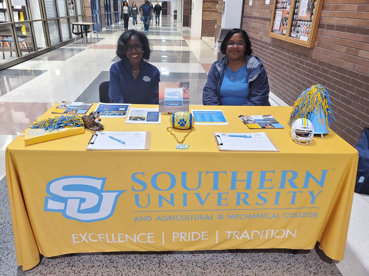 daddy_times_3's tweet photo. Thank you guys for coming!!! @RHHSHawks @Rockwall_HS @UAPBRecruitment @TSUedu @Grambling1901 @southernuni https://t.co/g54CAqS0L0