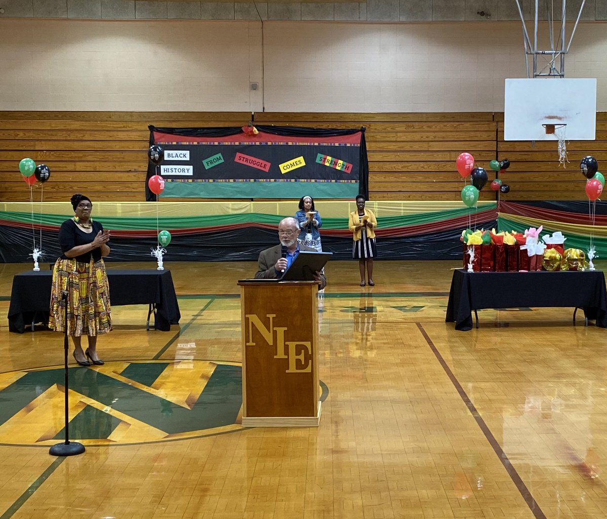 North Iberville Elem tweet media