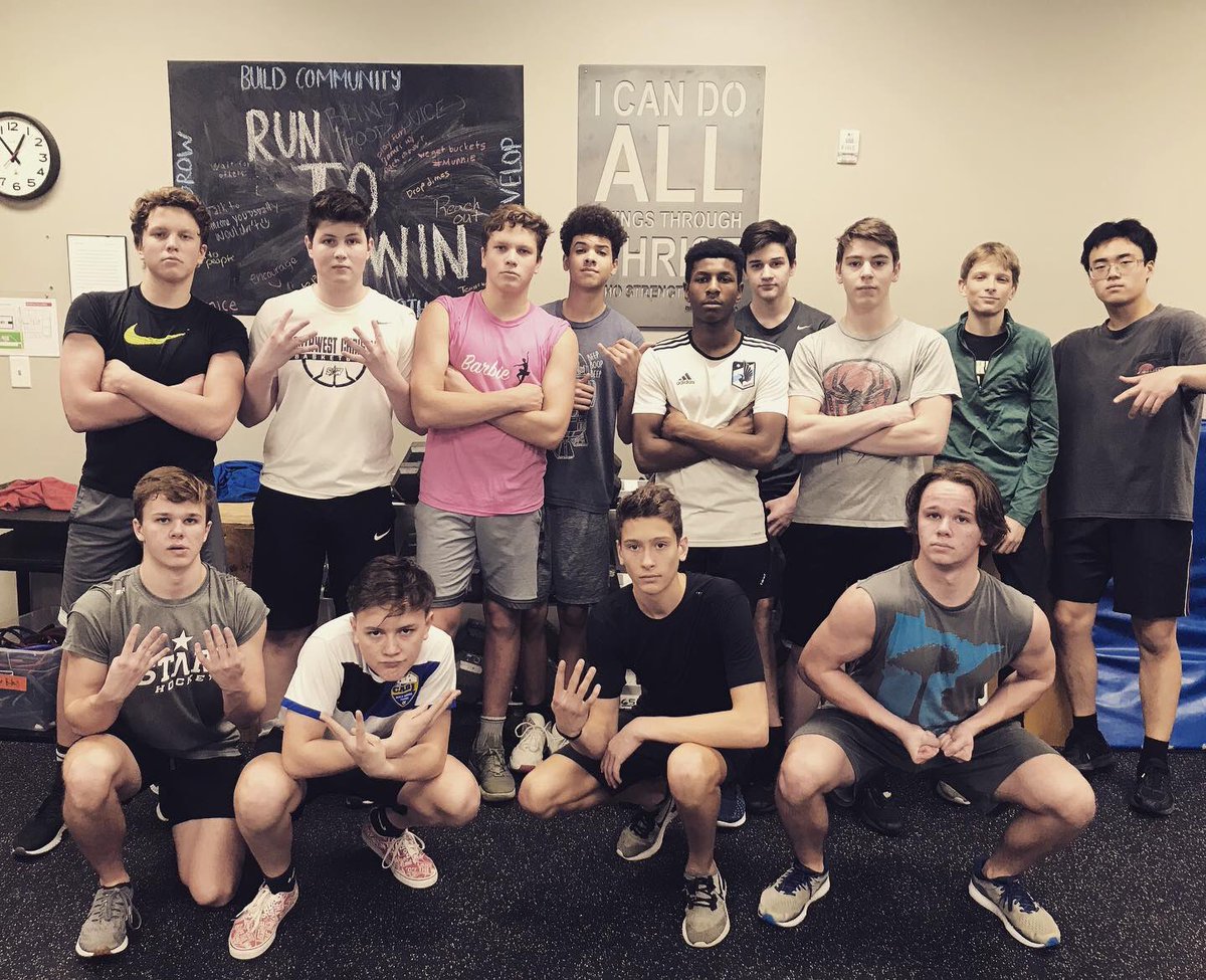 SWCHS_Strength's tweet image. When the girls are gone, we take a trip to the arm farm! #StarStrength #RunToWin