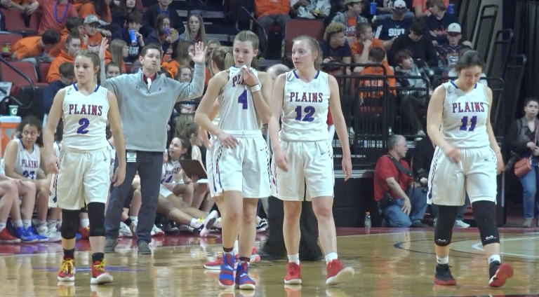 Channel1450com's tweet photo. Emily Long and Caroline Jachino knocked down the threes, Asya Smith and Ali Fraase had some great drives and the entire Cardinals defense locked down in the 2A semifinal on Friday night
https://t.co/20MUHs6BJ7 https://t.co/NPepyFXquO