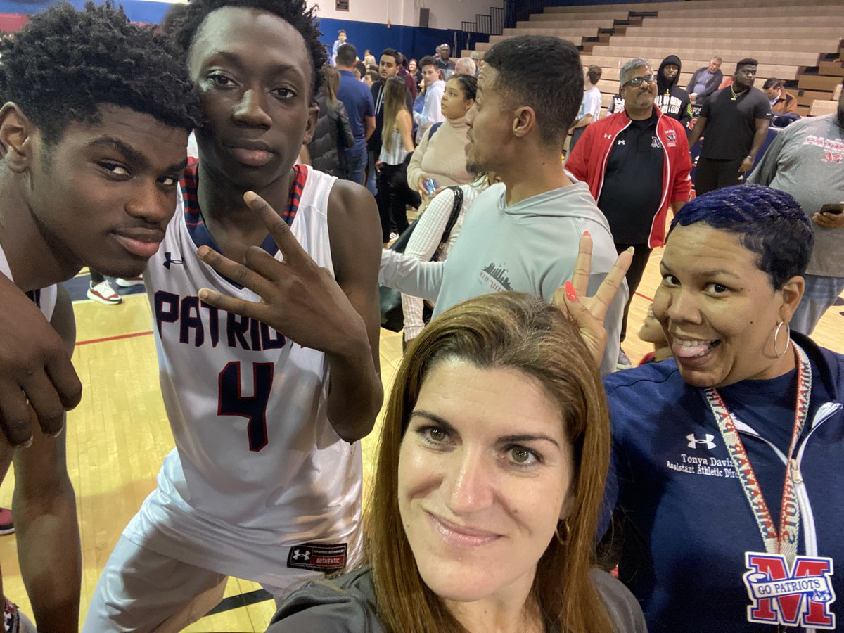 msformoso's tweet image. We are beyond PROUD of our #PatriotScholarAthletes!  States, here we come! Looking forward to supporting our team in Lakeland! AWESOME job by Coach T &amp;amp; our coaching staff! #PatriotsNeverRest! #HardWorkAlwaysPaysOff!