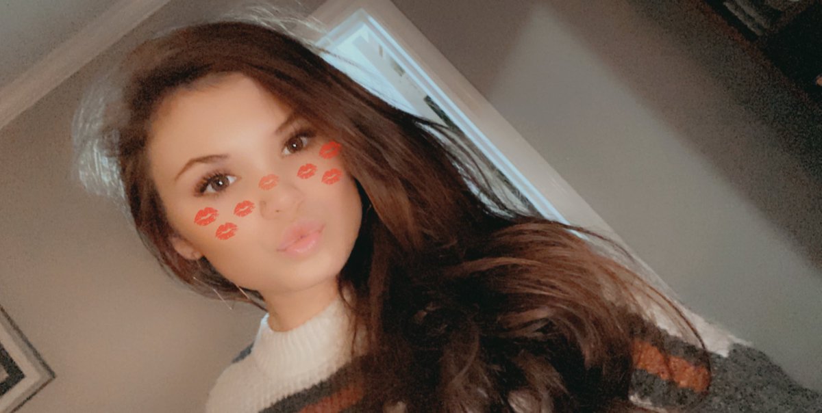 😘