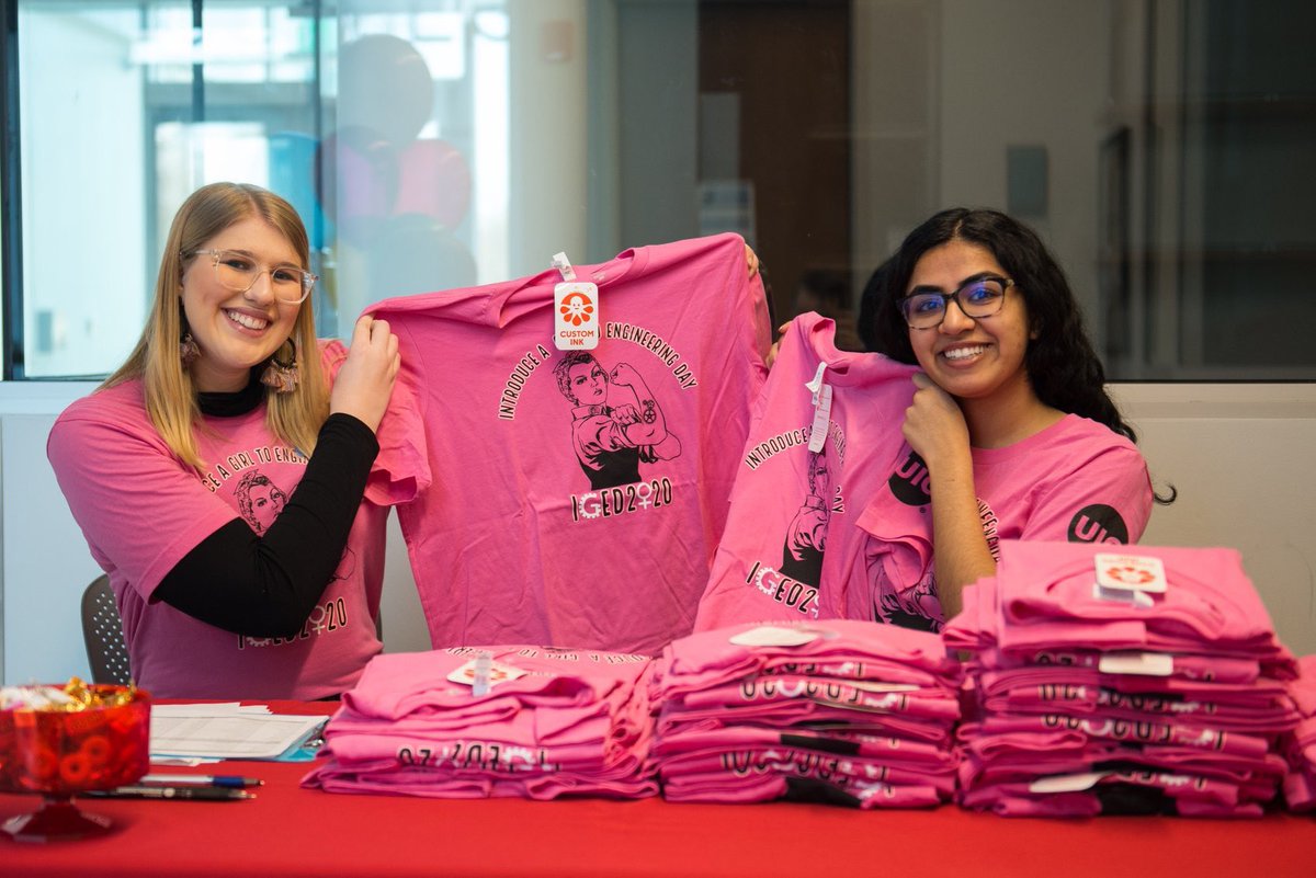 uic_wiep's tweet photo. A week ago we hosted our 4th annual IGED event! Go to our Facebook page to see more pictures! 📷 #iged2020 • photos by Pawel Konopka and Grace Brown https://t.co/X6U54eW6I5