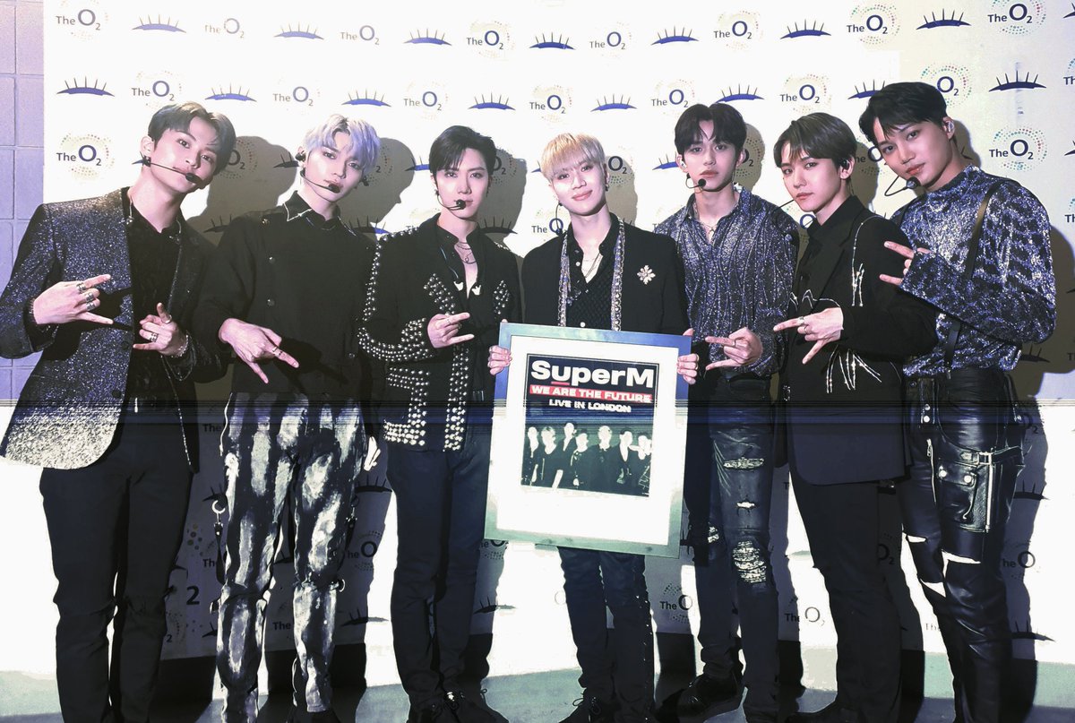 superm's tweet photo. Thank you for the amazing night London!❤

#SuperM #SuperMinLondon #WeAreTheFuture #SuperMTheFuture #WeAreTheFutureLive #WeAreTheFutureLiveInLondon https://t.co/vlkJjarhZk