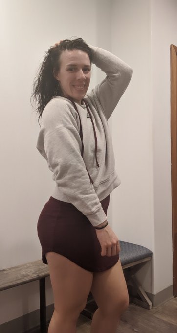 Friday night jiu jitsu and leg day. #thickfit #posttraining https://t.co/d91yCtDb0A<a href="/tag/thickfit"class="tags">#thickfit</a><a href="/tag/posttraining"class="tags"><span>#posttraining</span></a>