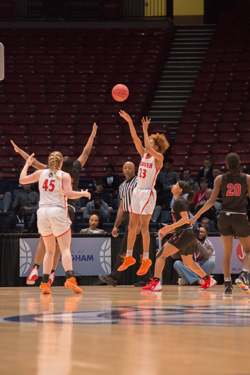 HooverAthletics's tweet photo. Miss Madi shoot??? I don’t think so!  4:00. Wear Orange!! https://t.co/RicdVs3F4Z