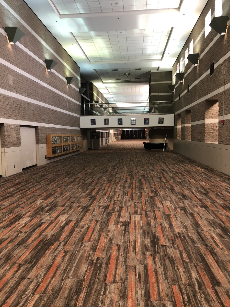 I couldn’t help but give in to the sadness that clinged to me as I walked the empty halls of <a href="/TCCTucson/">Tucson Convention Center</a> this morning.😔

Just days earlier, they were alive &amp; full w/buzzing #Phenome2020 attendees. A year of planning, preparing organizing &amp; it was all over in a snap...