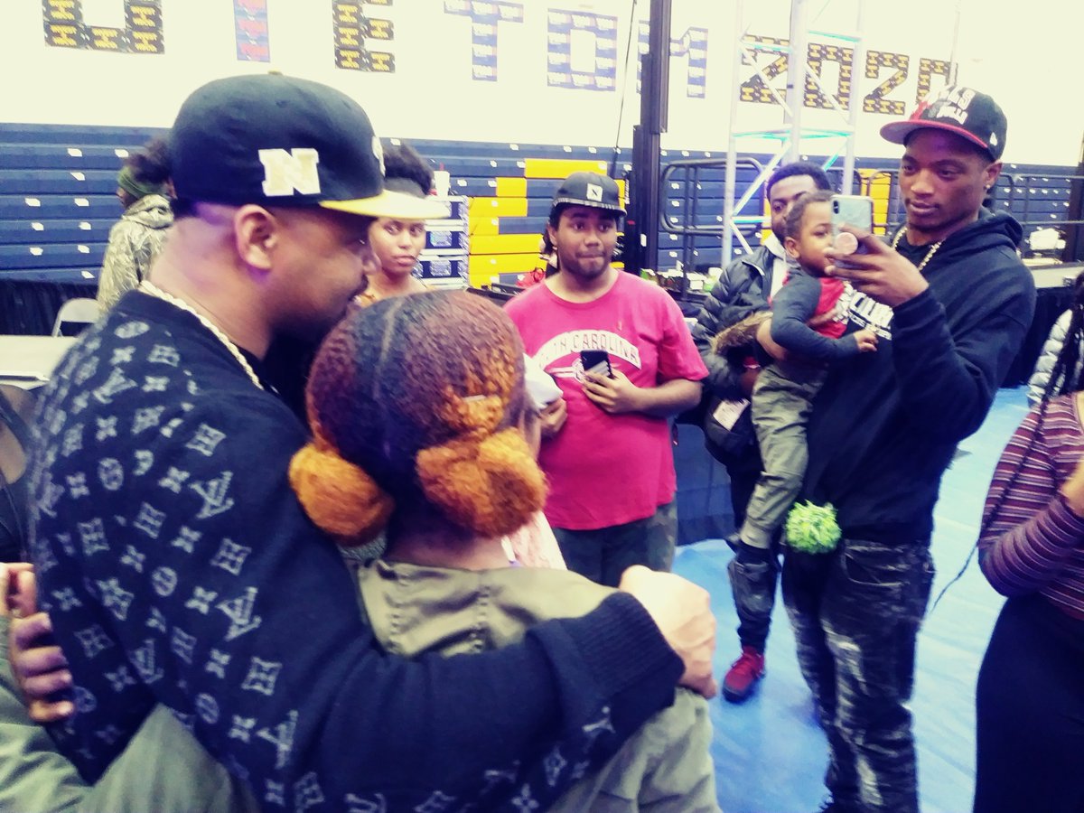 CFBruce4SC's tweet photo. @juviethegreat photo line after @TomSteyer concert and rally in Columbia
#TeamTomSC #SCprimary2020
#PrimaryEve https://t.co/mvmwYkWtWl