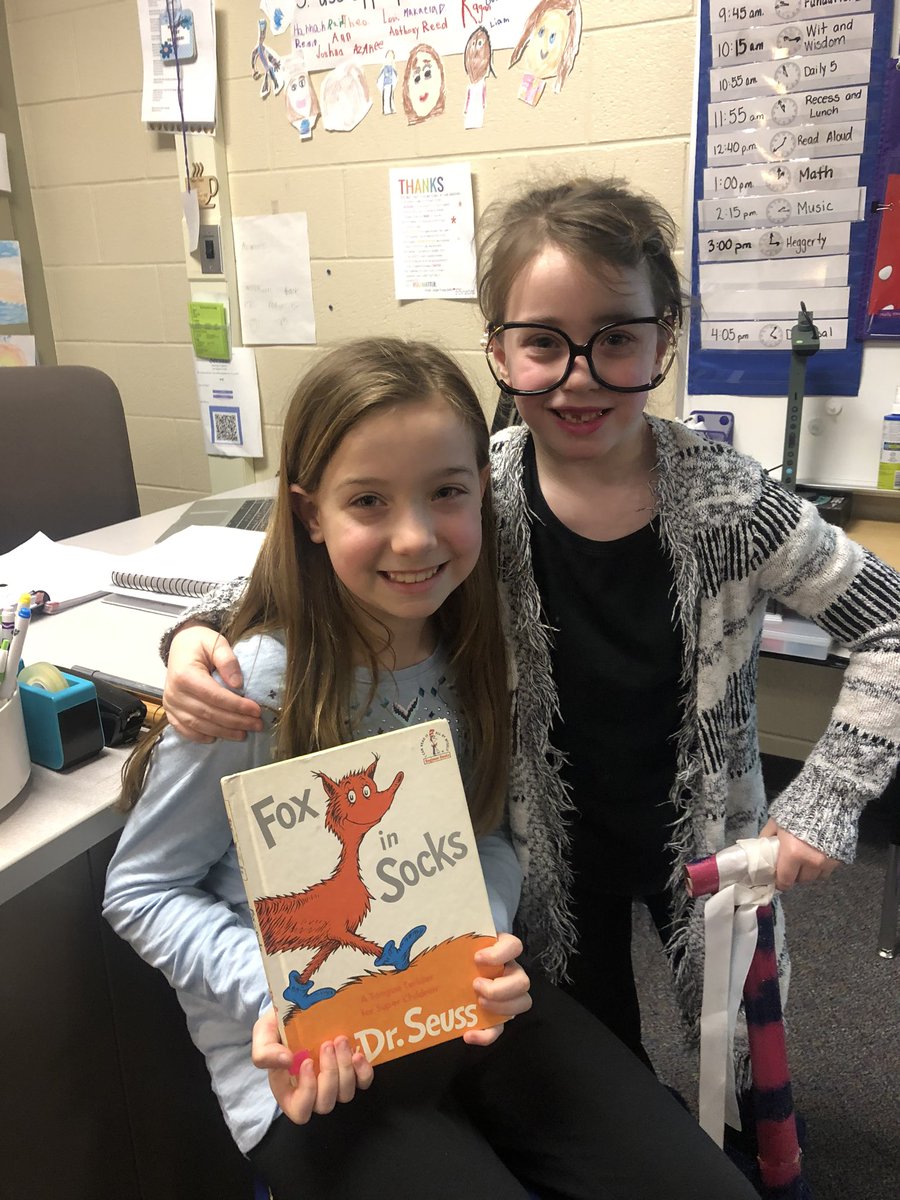 MrsPodgurski's tweet photo. Emma’s sister was our Mystery Reader this morning! Love it when older siblings read to our class! https://t.co/6ta7YWcHEq