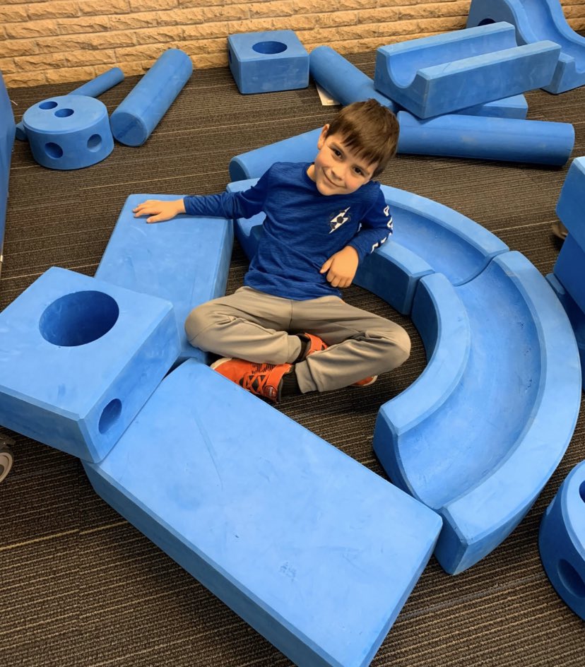DeetsQuest's tweet image. KinderGATORS ❤️ the Gator Innovators classroom!  Thanks so much to @PlanetPlayKC for all your inspiration to create, learn, &amp;amp; PLAY! 
❤️🐊❤️
#worksofheart
#imaginationplayground #bigblueblocks
#playmatters
#buildwithus
#letthemplay
#whatwillyoucreate
#letsplaykc