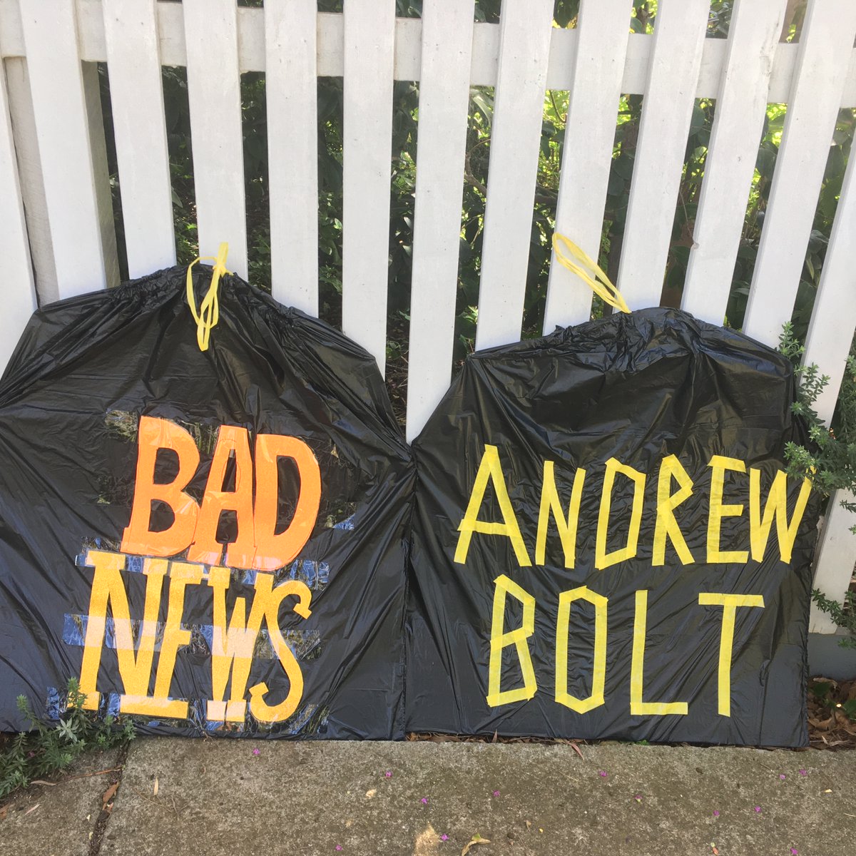 bprophetable's tweet photo. @TrueCrimeWeekly Taking our the garbage at his house
#AndrewBolt one man cheer squad for
#convicted pedophiles ????
#SACKBOLT #BinBolt
Cancel #Foxtel #BoycottMurdoch
Avoid religious schools
Save your sanity #BinBolt #BadNews #Australia #auspol https://t.co/vCRNPY3rGB