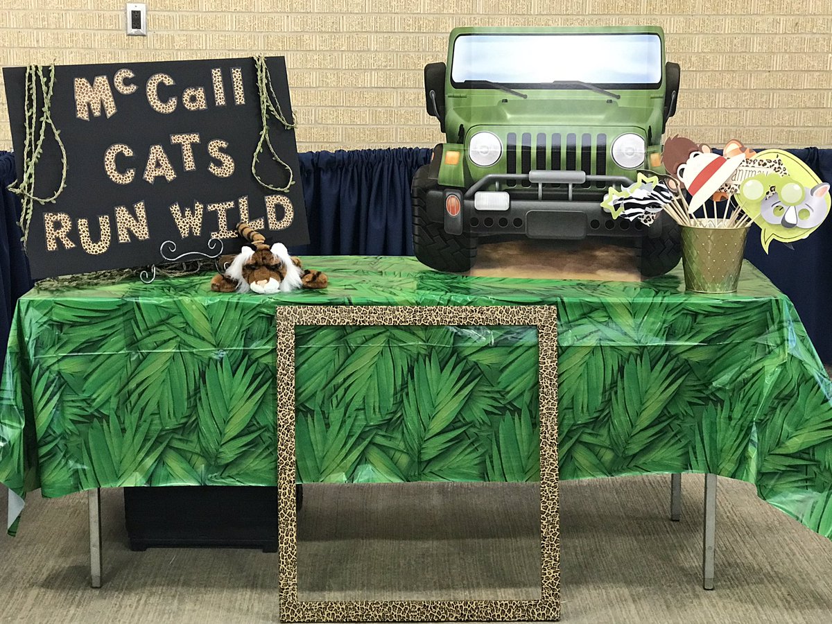 McCallPhysEd's tweet photo. McCall is ready to Run Wild! Cowtown 2020
#GrowingGreatness #McCallFamily https://t.co/pZAjscuLDH