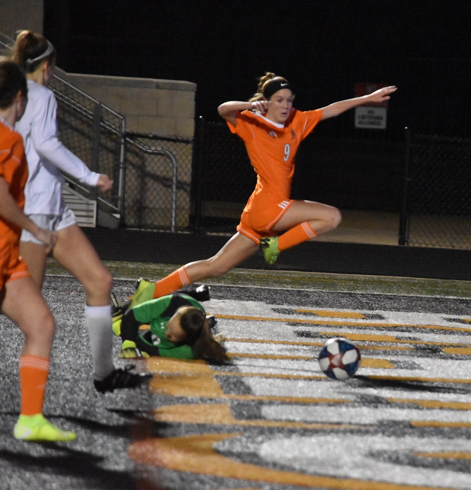 YourTCN's tweet photo. Ladycats, Bearcats each post wins over Abilene Wylie in 4-5A soccer matches https://t.co/zuDoyAENs5 https://t.co/rOOVmTEvSb