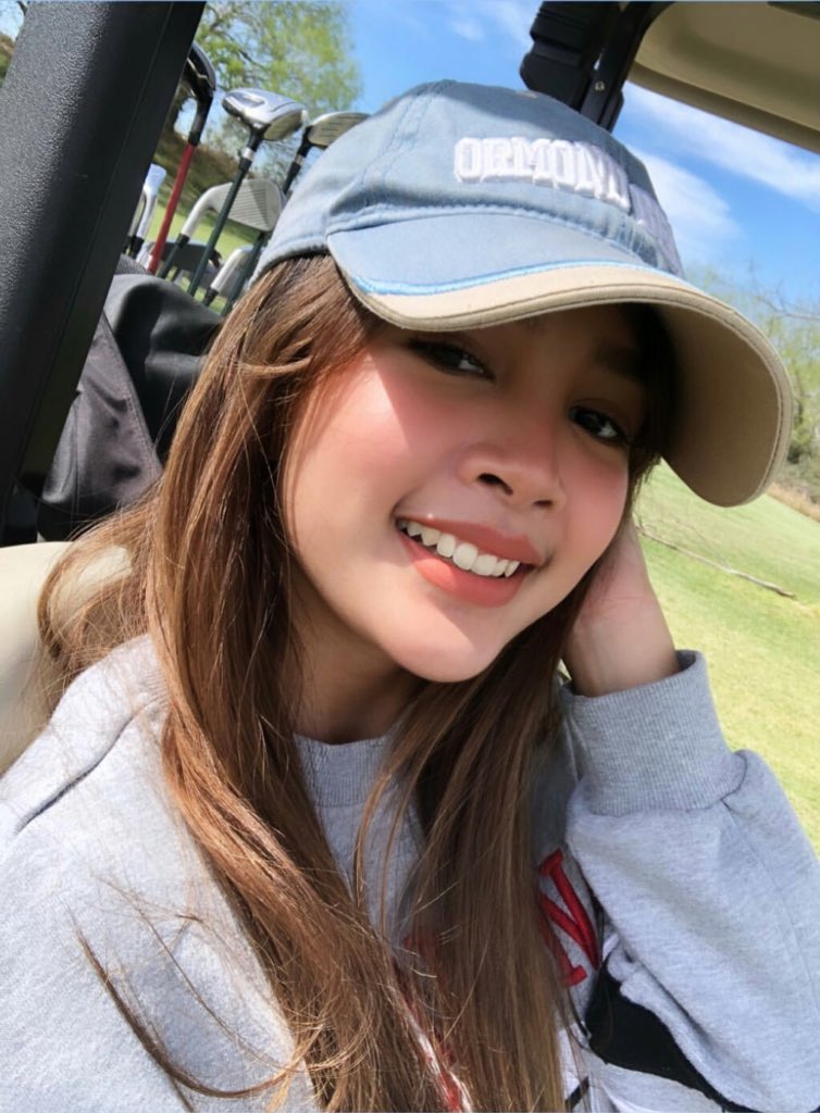 rylemie_1998's tweet photo. Congrats Samsam sa 1M followers sa Tiktok. Nag download ako ng Tiktok for you. 

#RYLEMIEVideoCallPlease
iSAMMiElyong TikTokFollowers
@HT_Ryle @SammieRimando @itsShowtimeNa https://t.co/kMFgcIHdkc