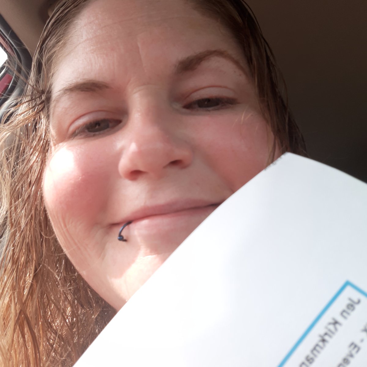 JeneavaMiddlet1's tweet image. @JenKirkman I've been trying to get this posted to social media since 12:34pm today. So excited for my first comedy show!
 #FUN2020 #funlessness #march28 #phoenix #cblive