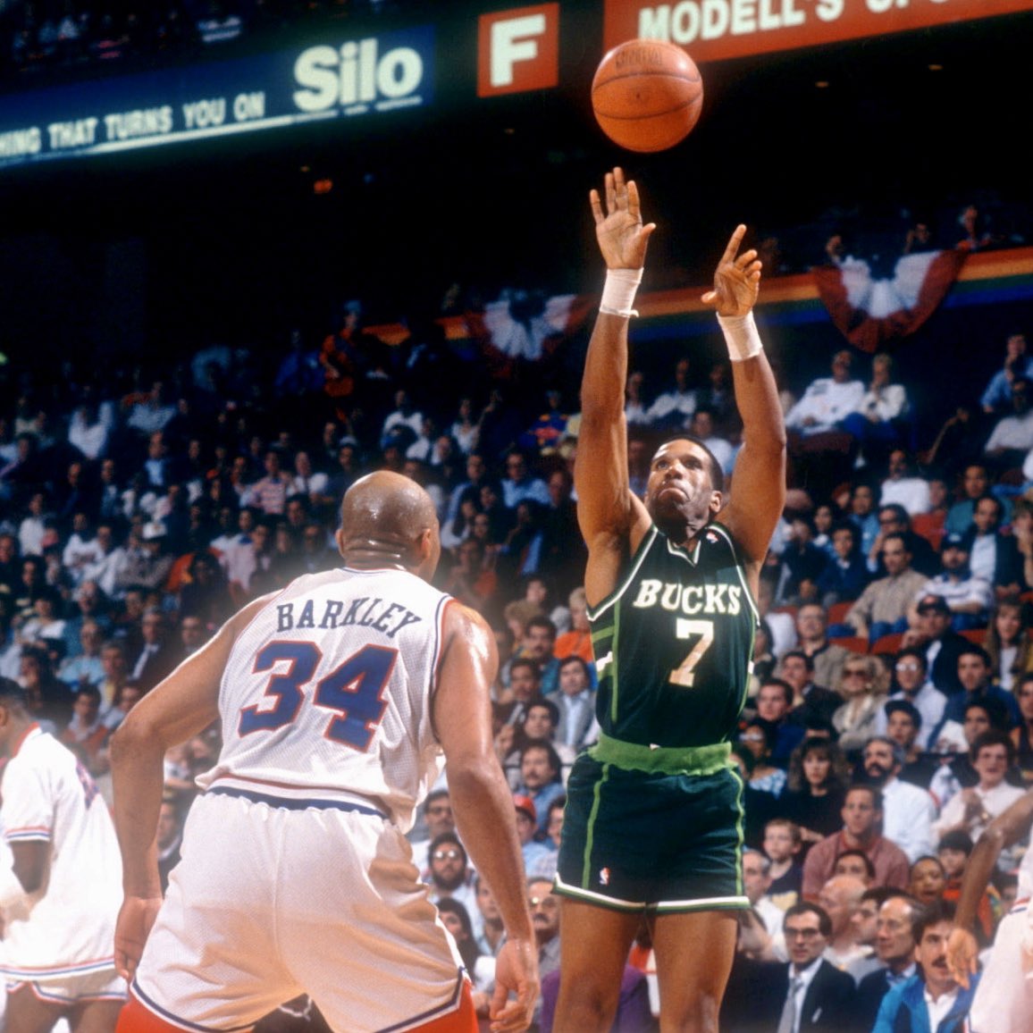 And Hall of Famer Adrian Dantley finished his 15-year career as a member of the Milwaukee Bucks, playing in 10 regular season games (followed by three playoff games) in 1991.