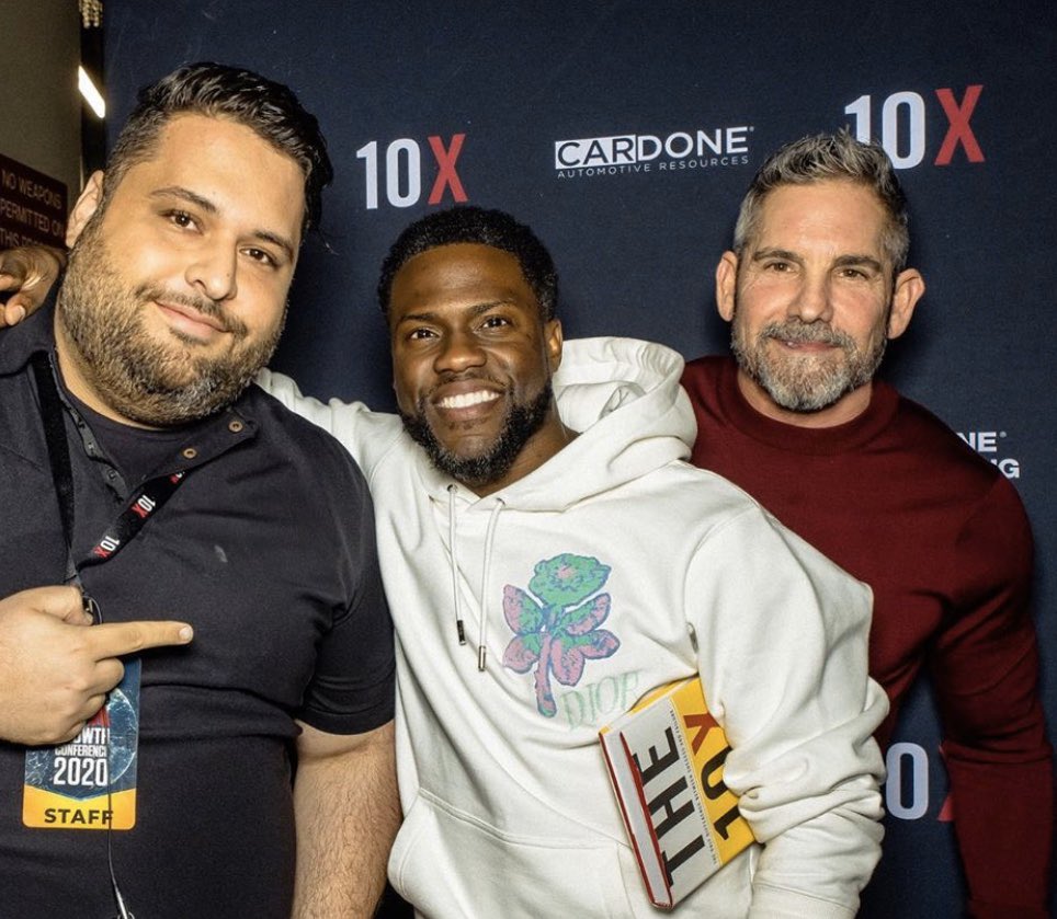 GrantCardone's tweet photo. What’s Kevin Hart reading? 
@KevinHart4real https://t.co/PjezRshNoJ