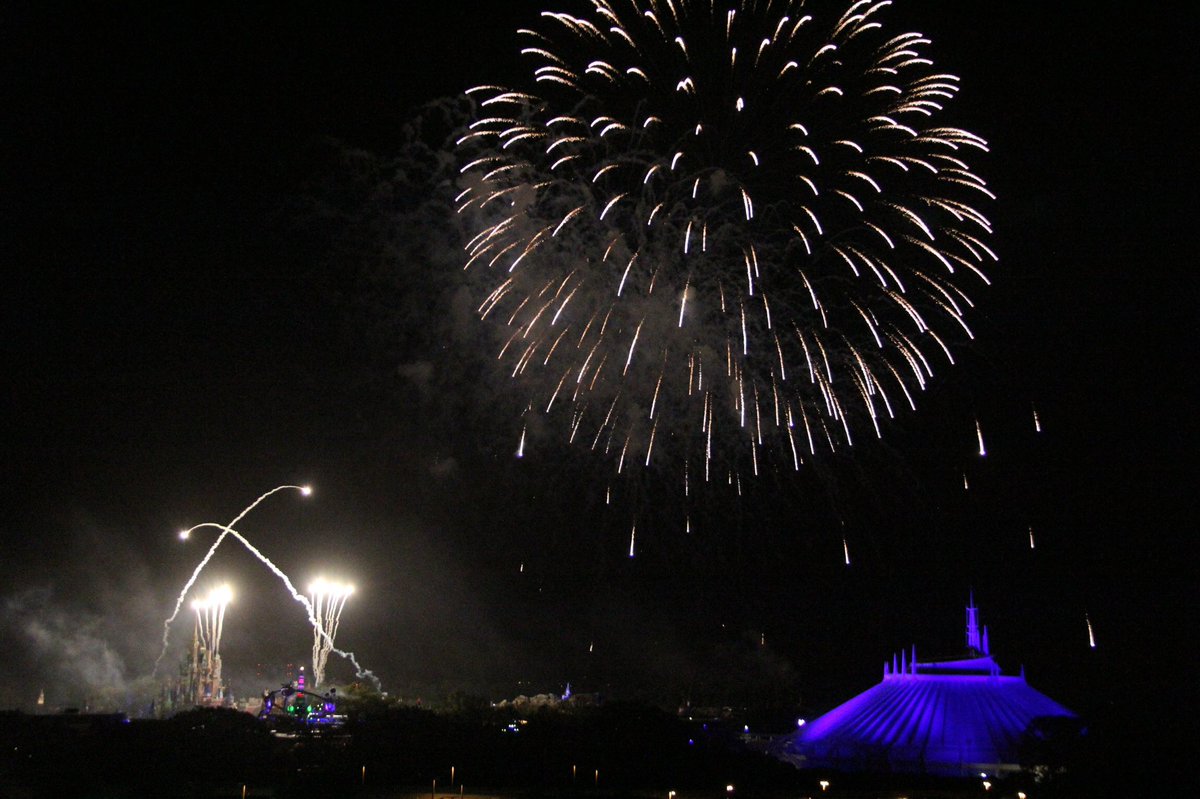 タクミ En Twitter ディズニー コンテンポラリー リゾート イチオシのリゾートです 特にテーマパークビューからのマジッキングダムの眺望は最高 コンテンポラリーリゾート Mnwdw