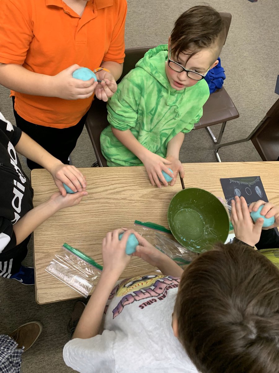 kierclass's tweet image. To practice following directions and time order words we made our own 
no bake play dough! #thirdatbis #ithinkbhawk #playdoh