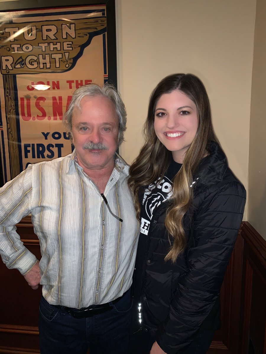 We loved meeting Jim Cummings tonight! He is best known for voicing classic characters such as Winnie the Pooh, Tigger, Darkwing Duck, and the Tasmanian Devil.
Thank you so much for joining us! @Jimcummingsacme