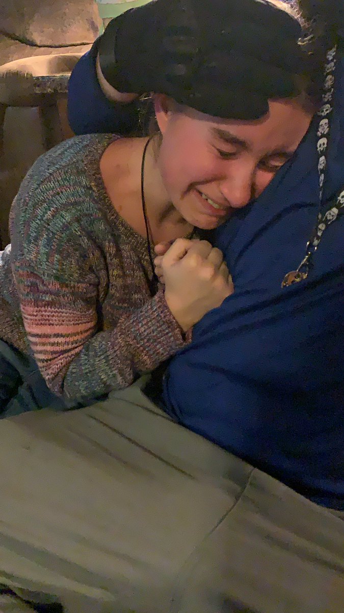 Perry101010's tweet photo. My daughter’s face when she finds out she’s going to see @rascalflatts this summer @ticasino @K102 @ChrisCarr102 @KiaK102 @McKailaMN #BestReactionEver https://t.co/X1mozsEoXZ