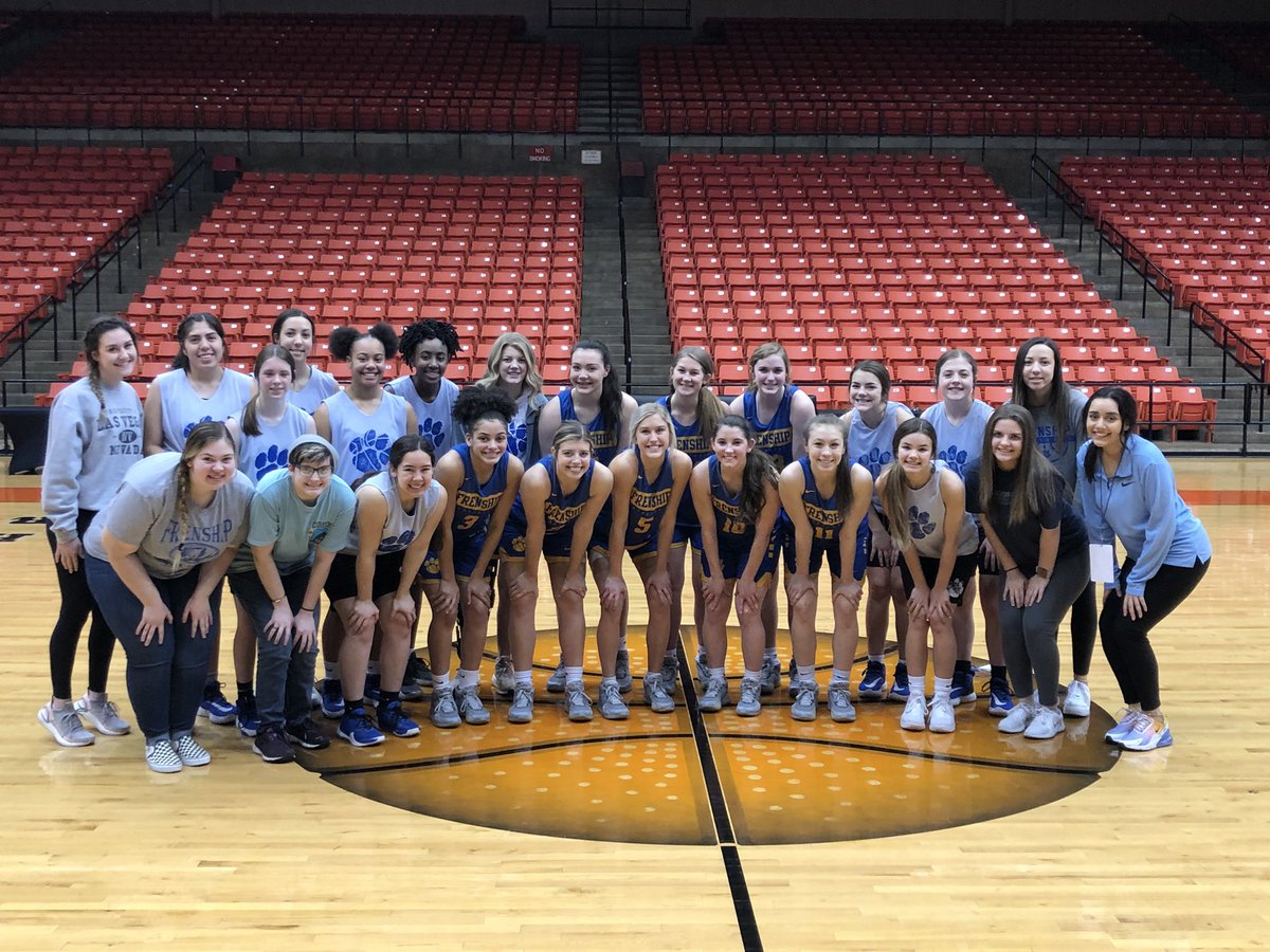 FrenshipGBB's tweet photo. Cedar Hill 53
Frenship 49

What a great season!
30-6
Third 30 win season in a row. 
@LoneStarVarsity @806hssc @HubCityPrepsLBK @pchristy11 @CollieronTV @PaulTubbs_TV @Nick_RoyReport https://t.co/0AAmW0fy9t