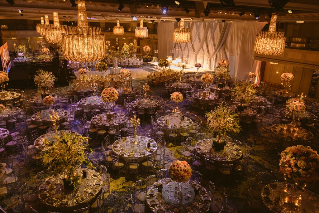 Grosvenor_House's tweet photo. Ladies, now you’ve #leapyear proposed, here’s a little inspiration to spark your imagination and shape your journey to your dream wedding

#grosvenorhouselondon #jwmlondon https://t.co/jYgUiLIgW8