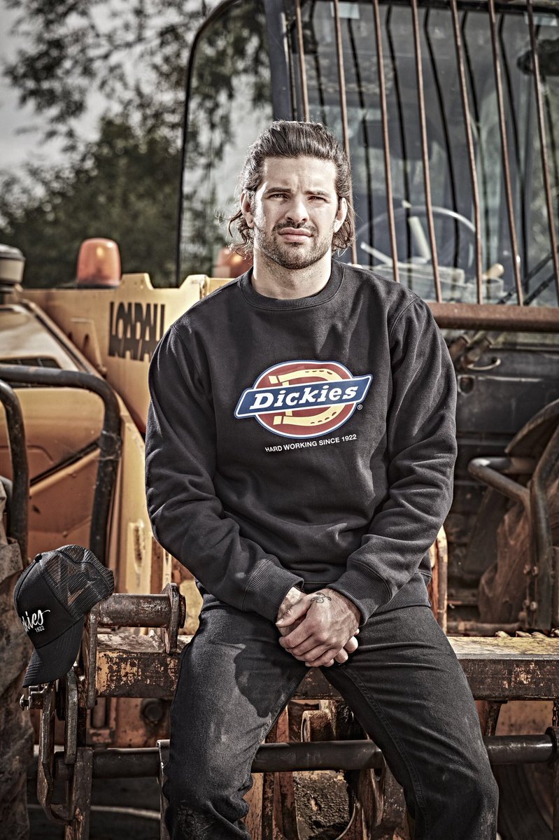 <a href="/DickiesEurope/">Dickies Europe</a> day 2 @FFXToolSupplies Tool Show. Come and visit <a href="/DickiesJosh/">Josh Baldock - Dickies</a> on the Dickies stand for some great shows deals on the Dickies 22 Range.