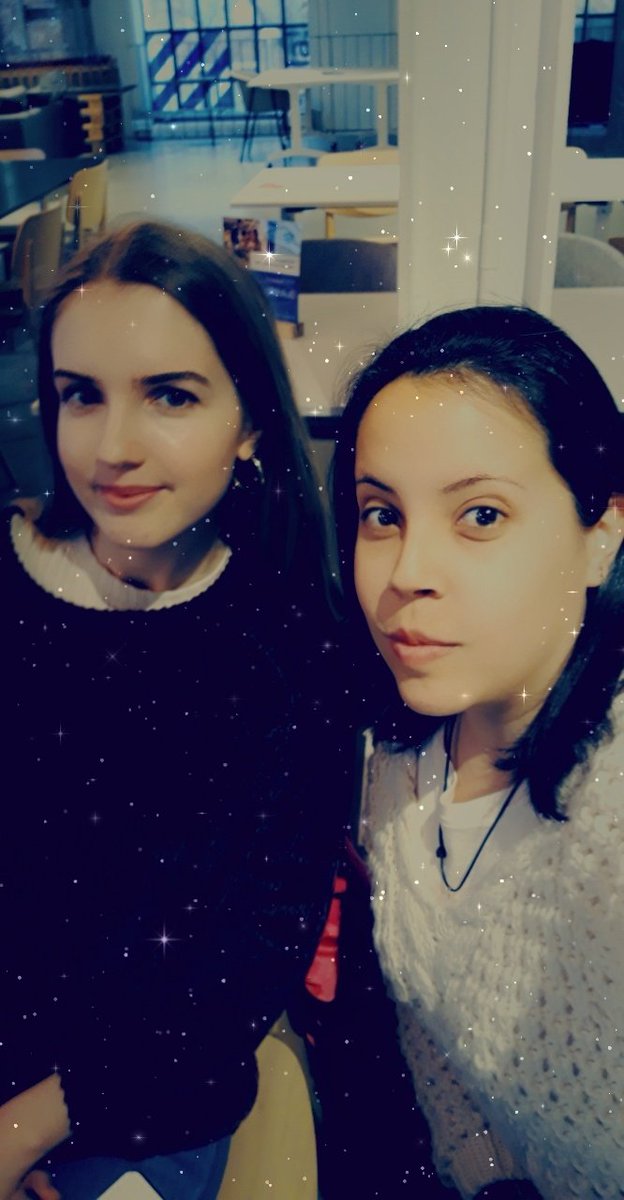 A tope a aprender #Vue de la mano con <a href="/NodeGirlsMadrid/">Node Girls Madrid</a> concursando #NodeGirlsMadrid #Adalabers siempre en todos los eventos!!