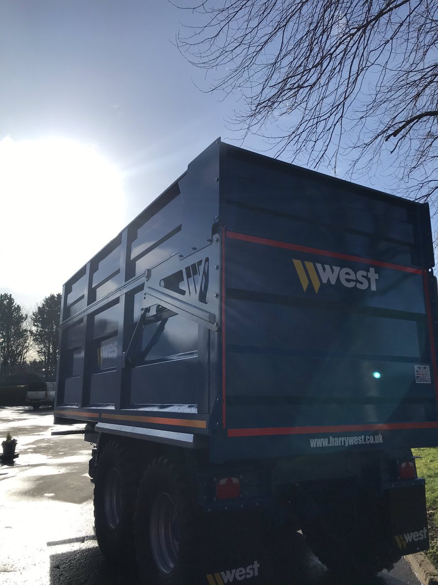 HarryWestLtd's tweet photo. It’s a beautiful morning for day two of Bryson Tractors open days #brysontractors #qualitytrailers #harrywest https://t.co/QHu0FwQZF2