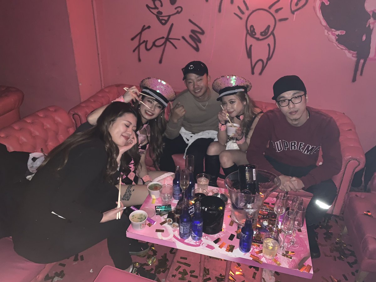 7171Akito's tweet photo. 食事会まで暇😴

DIY計画 https://t.co/CMo8N1GjF2