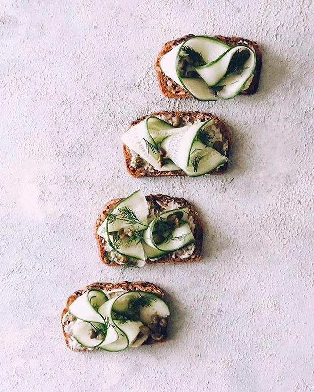 Well look at our Lox + Dill Spread here looking all grown up and fancy on homemade bread with cucumber ribbons by the clever @cynicalvegan 😍✨🙌⁣
⁣
If you missed out on getting tickets to our vegan fondue night we’ve released another date! We’ll al… ift.tt/2Pzm1q2