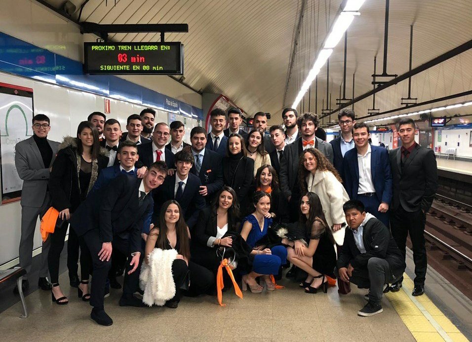 DEEPSUA's tweet photo. #Intercaminos Madrid 2020

Otro año más, nuestras/os estudiantes de Ingeniería Civil han representado a Alicante 🧡 en este evento deportivo a nivel nacional, junto a otras 8 ciudades.

Ha sido una gran experiencia y ya tienen ganas de ir a Ciudad Real a las Jornadas de 2021. 🔜 https://t.co/hhXxzJ4JNM
