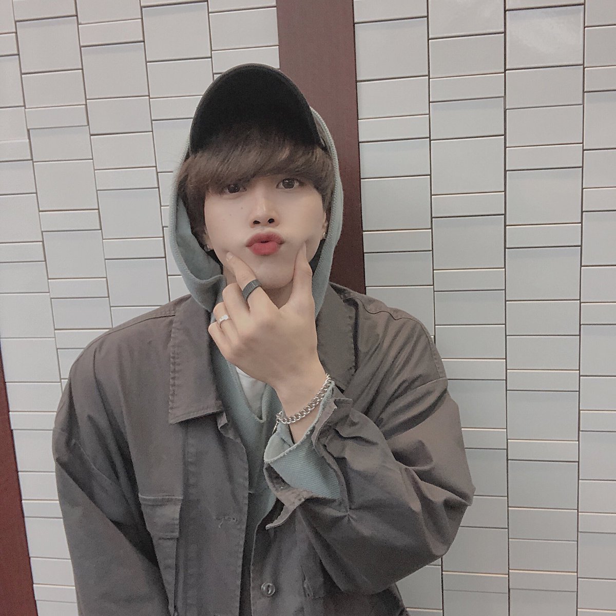 Uta_178cm's tweet photo. ぶー。ライブ中止になりました、、

めっちゃしたかったのに
なんでこんな雨男なん？？☔

みんなに会いたかったなーー😢😢 https://t.co/TT09JFbYyV