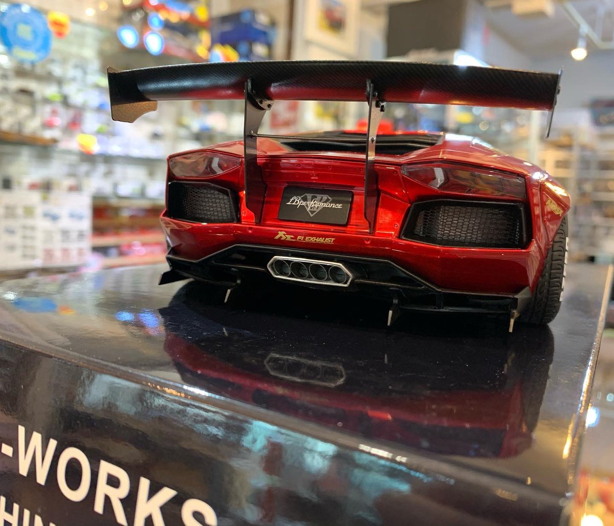 littlelegard's tweet image. 再入荷 AUTOart 1/18 リバティーウォーク LB-WORKS ランボルギーニ アヴェンタドール (メタリック・レッド) 21,780円(内税)

#autoartmodels #lbworks #lamborghiniaventador #オートアート #lbワークス #118scale #ミニカーショップリトルレガード