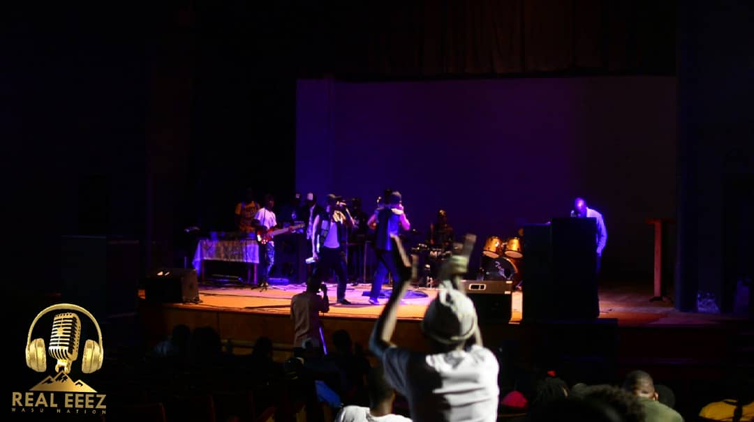 RealEeez's tweet image. Real Eeez on stage 🔥🔥🔥