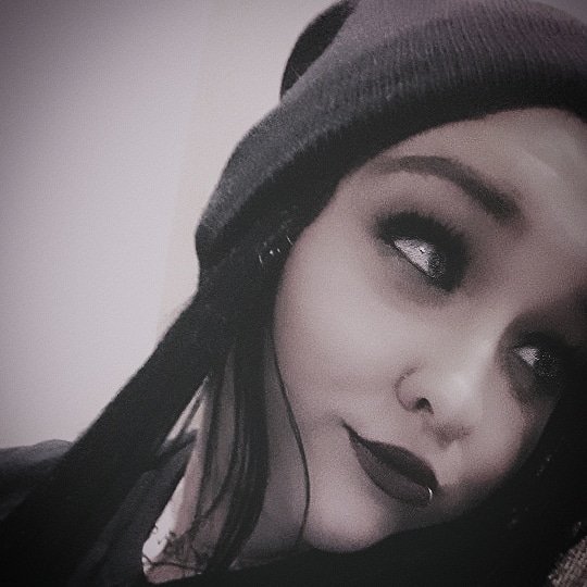 AmandaTincher6's tweet photo. Finding Yourself Can Be hard but you got to think about what makes YOU and only you happy &amp; excited about your 1 life!!

#girlswithpiercings #darkmodel #darksouls #tattooed #alternativegirl 
#alternativemodel #girlswithtattoos #gothicstyle #emogirls #goals #beauty #confidence https://t.co/UvVSn7oMaC