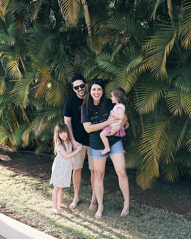 walkinlove's tweet photo. It started with a joke text sent to a friend saying, "If you need anyone to watch your house while you are gone..." followed by the Katniss Everdeen gif of her screaming, "I volunteer as tribute." Our friends @jeffersonbethke and @alyssajoybethke live on… https://t.co/yXvxSkQARI https://t.co/OyJ3gLi5HY