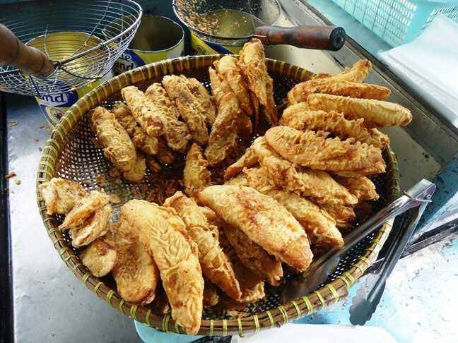 arieparikesit's tweet image. Teman sore yang tepat.

#Pisgor di daerahmu seperti apa?

Gorengan @ Jl. Suryakencana #Bogor (tanduk n uli)