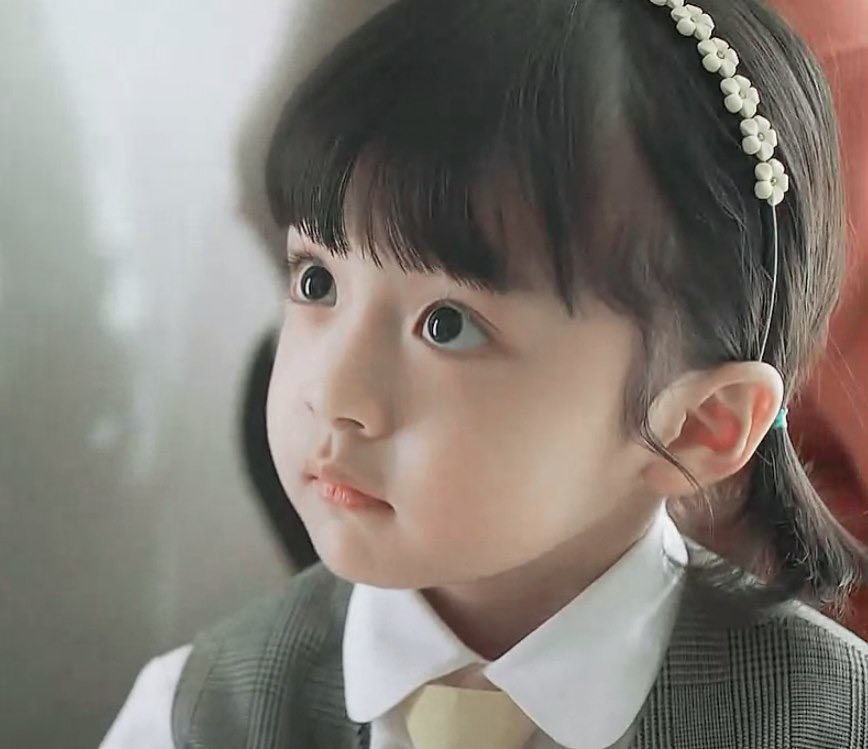 stitch_pololo's tweet photo. น้องซออูจินที่รับบทเป็นลูกสาวของคิมแทฮีในซีรีส์เรื่อง"하이바이,마마(Hi Bye,Mama)"จริงๆแล้วน้องเป็นเด็กผู้ชาย 

กดตามไอจีน้องได้ที่ : _angel_elijah_ https://t.co/ihmQB7eATc