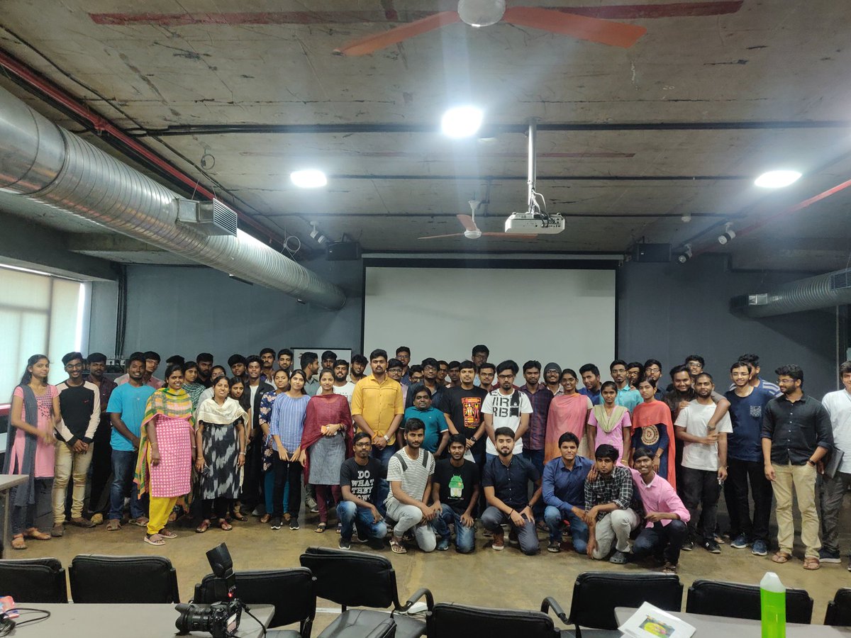 absolutelyshub's tweet photo. It's a wrap for our first #Devengers #meetup 🔥 in #Coimbatore🇮🇳 on Fundamentals of Machine Learning. 
@skillenza @Microsoft https://t.co/cqCSvMR5fy