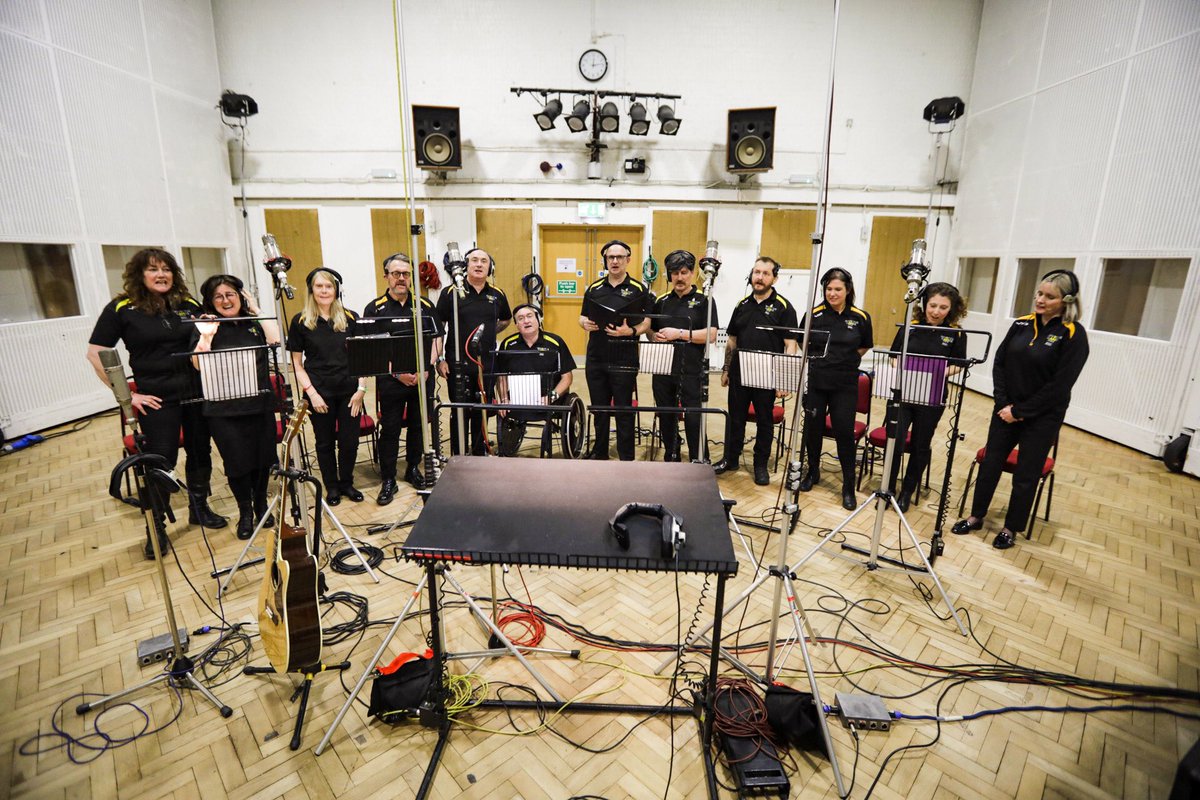 Invictus Games Foundation 💛🖤 (@weareinvictus) on Twitter photo We’re thrilled so many people have shown their support for wounded, injured & sick service personnel after yesterday’s recording with Jon <a href="/BonJovi/">Bon Jovi</a> at <a href="/AbbeyRoad/">Abbey Road</a> with The Duke. The #InvictusGames Choir had an amazing experience sharing their recovery journey & on being #Unbroken. We’re thrilled so many people have shown their support for wounded, injured & sick service personnel after yesterday’s recording with Jon <a href="/BonJovi/">Bon Jovi</a> at <a href="/AbbeyRoad/">Abbey Road</a> with The Duke. The #InvictusGames Choir had an amazing experience sharing their recovery journey & on being #Unbroken.