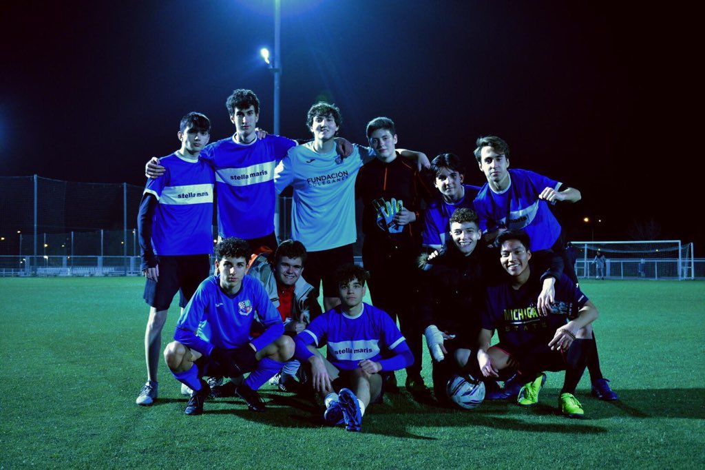 🏆¡Campeones! 🏆 ¡Nuestro equipo de alumnos de Bachillerato venció ayer 4 a 1 en la <a href="/ligainterparro1/">ligavicariaIV</a> ! ⚽️#vamosadelante #futbolensanche #seguimosprimeros #equipo