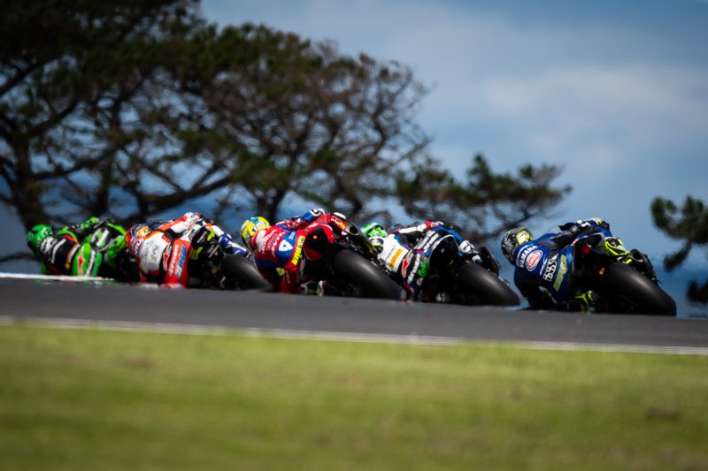 JLlMerlos's tweet photo. ¡Espectacular comienzo del @WorldSBK en @LaLigaSports¡ 

Abrumado por vuestros mensajes de soporte.

Hoy, más carreras a las: 02.00, 03.15 y 05.00h

Síguenos en:
-Móvil y Tablet
-Versión web https://t.co/sC2K7txdKs
-Smart TV (Samsung, LG y las que utilicen el sistema Android TV). https://t.co/J2oeaNLzjX