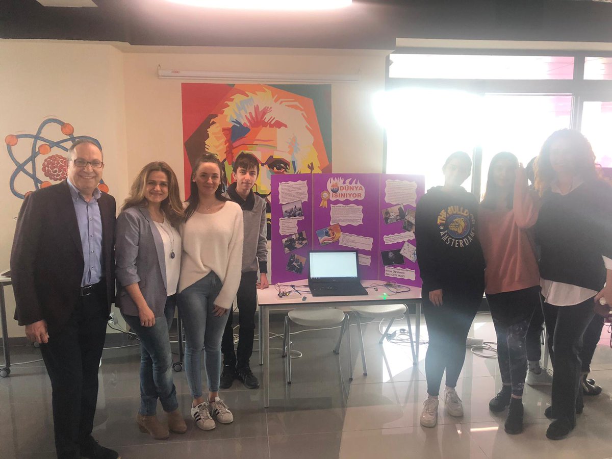 1. Stem Fuarımız devam ediyor <a href="/senem_bademci/">Senem Bademci</a> <a href="/izgibicer/">İzgi Bicer</a> @yankin_necati @YasamkentUgur