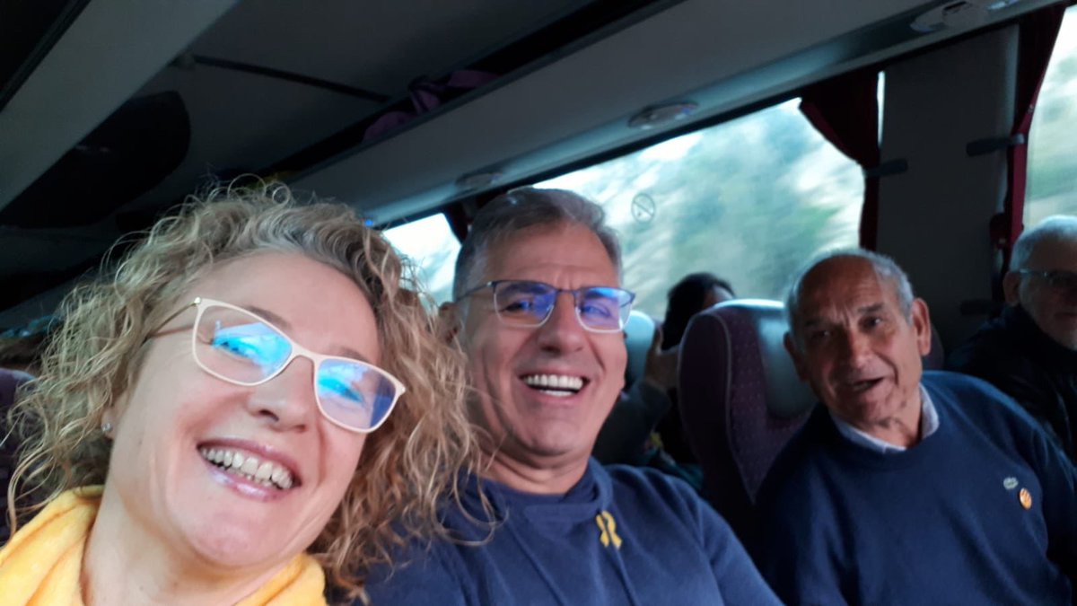 ANCTordera's tweet photo. 🚌 Camí de Perpinyà! #TothomaPerpinyà Des de #Tordera fent camí cap a la Catalunya Nord! 💪🏻💪🏻 Avui, un cop més, també hi serem! @ConsellxRep @assemblea @omnium @ACDretsCivils @RadioTordera https://t.co/1UZ8Bfo0ky