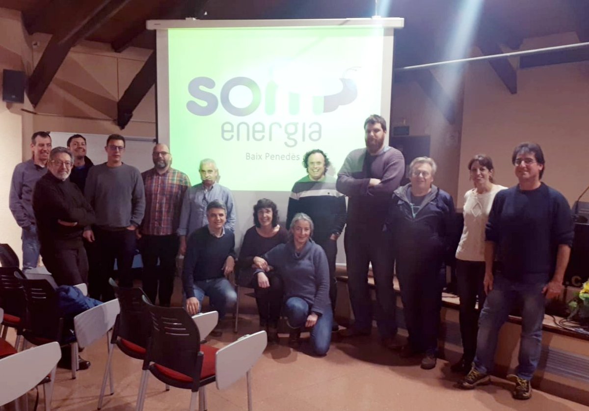 ManelSastre's tweet photo. Ahir un grup de socis de @SomEnergia vam constituir formalment el nou grup local del #BaixPenedès. Treballarem per impulsar l'ús d'energies renovables i l'#autoconsum a la comarca. En breu més info! https://t.co/wCUwVSTltn