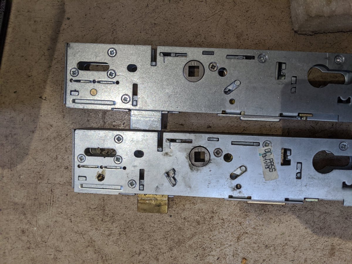 1stchoicelocks1's tweet photo. Early gear box failure in Heavitree #Exeter. Opened the door and replaced in 1 visit saving the customer time &amp; money on return visits #Locksmith #FirstChoice #Lockreplacements #Gainentry
🌐 https://t.co/PCzeLHc4Se https://t.co/OllGHWUFJ4