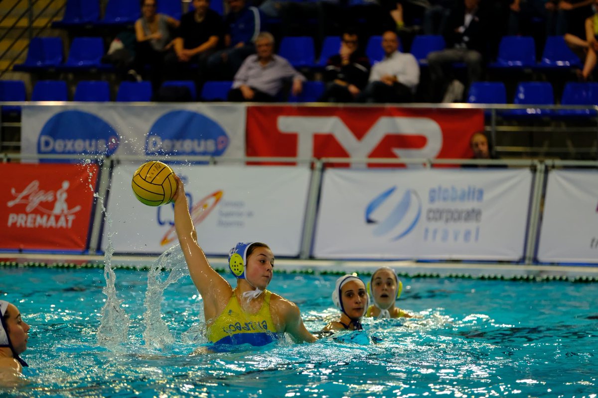 cnboadilla's tweet photo. #WP #CopaSMLaReina
Esta tarde en el #partidazo de #semis volveremos a contar en #CanLlong con @MiguelCapelli y su #camara: muchas gracias por haber venido desde #Boadilla para que nuestras #guerreras tengan #fotazas de un #findeinolvidable
#vachiquis
#decidpatata
#vamonosdecopas https://t.co/MMBy1K4rEc